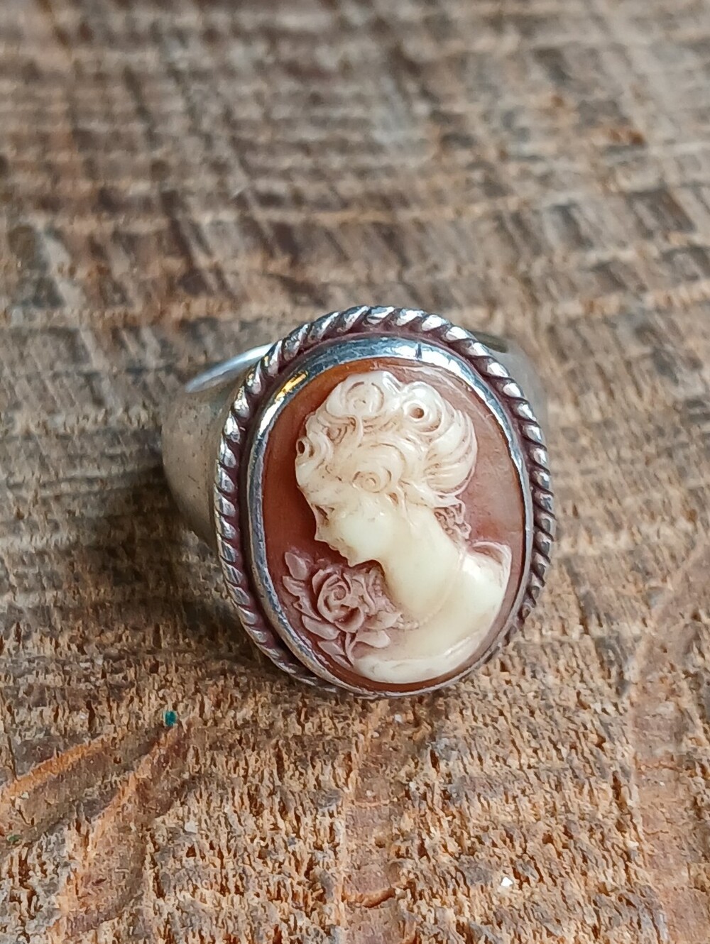 Claudia Agudelo Sterling Silver Cameo Ring Size 7 EXEX Jewelry